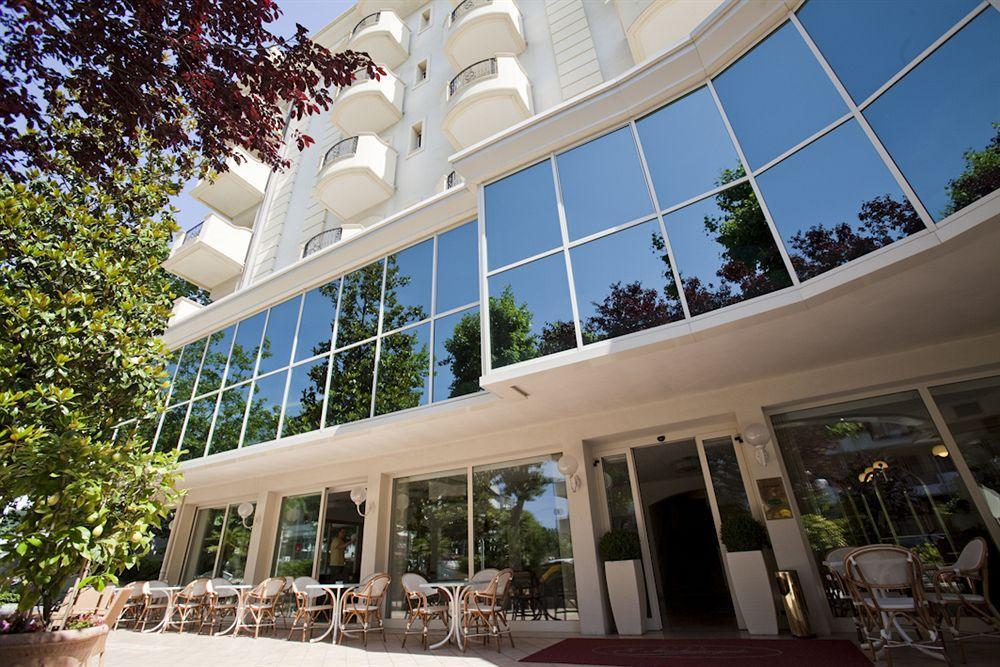 Hotel Michelangelo เบลลาเรีย-อีเจอา มารีนา ภายนอก รูปภาพ