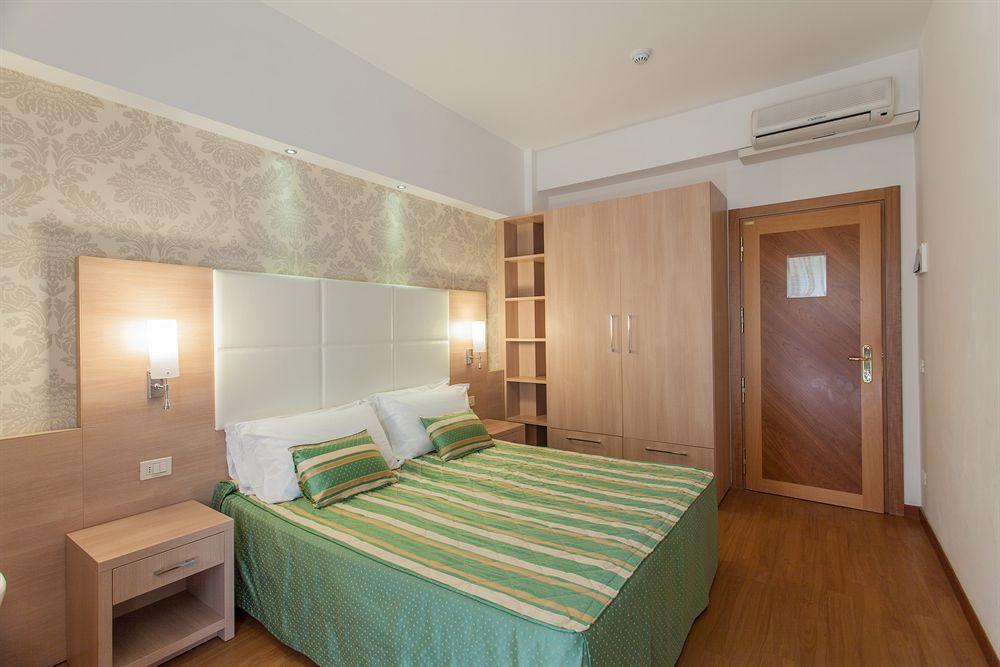 Hotel Michelangelo เบลลาเรีย-อีเจอา มารีนา ภายนอก รูปภาพ