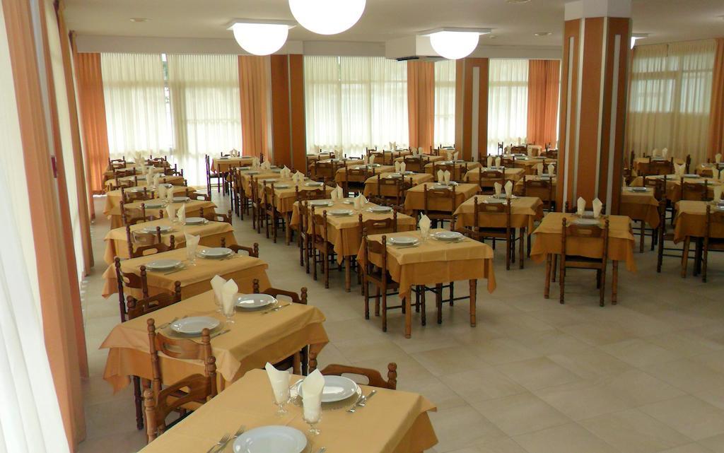 Hotel Michelangelo เบลลาเรีย-อีเจอา มารีนา ภายนอก รูปภาพ